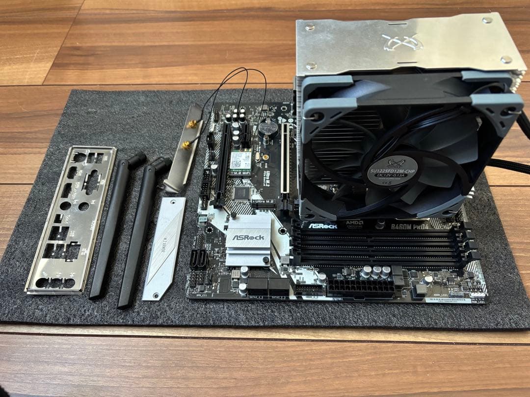 intel core i5 10400+MB Wi-Fi付