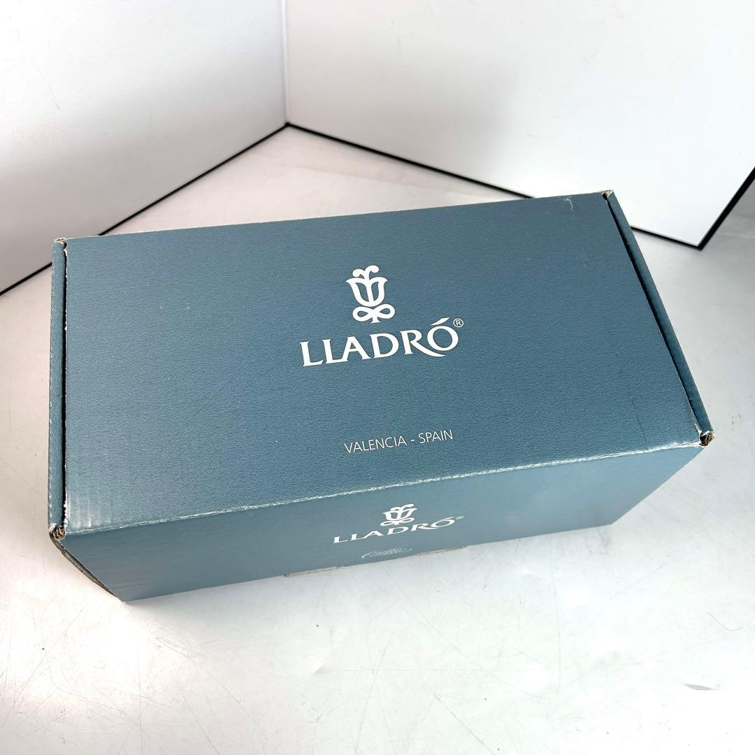 【箱・保証書付き】リヤドロ リトルローズ　バラ色の服を着た少女 LLADRO