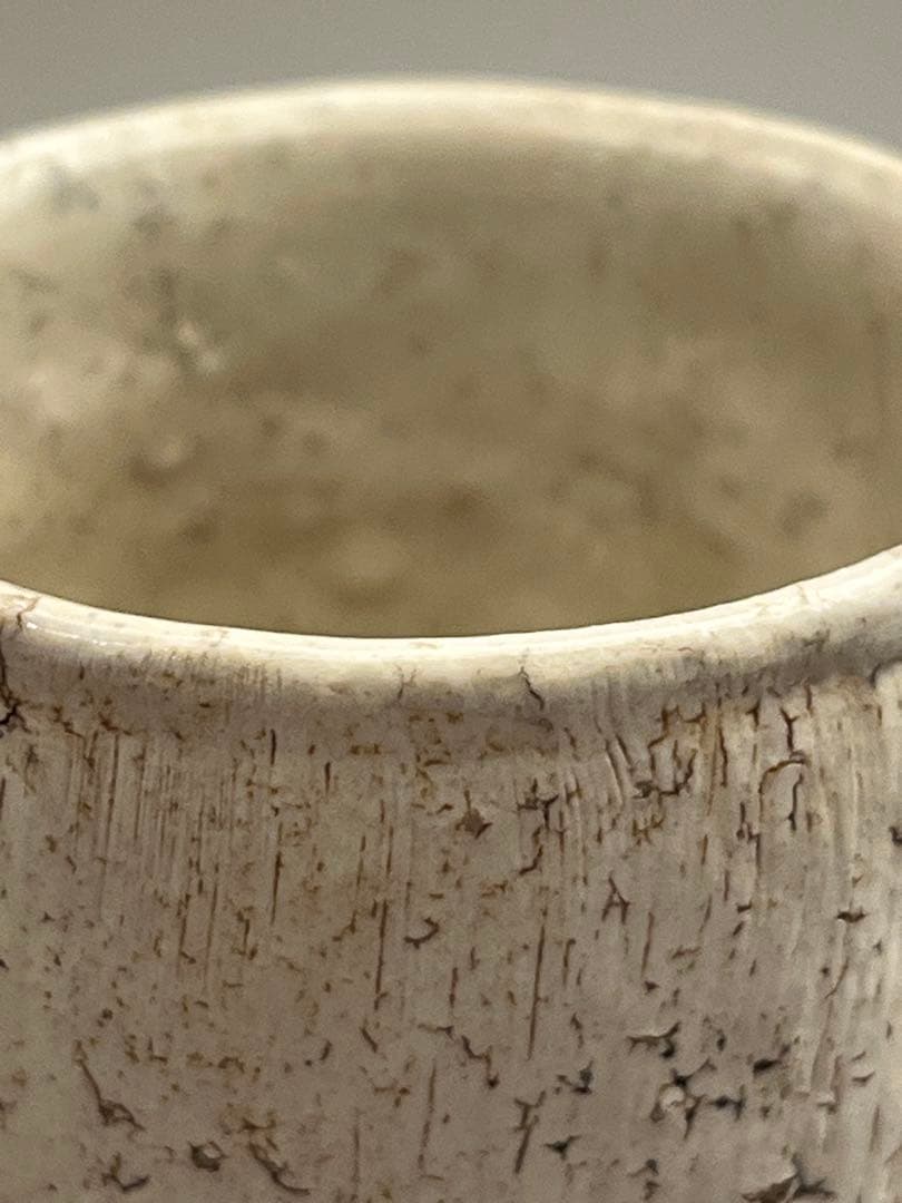 入手困難　内田京子作　手捻りカップ