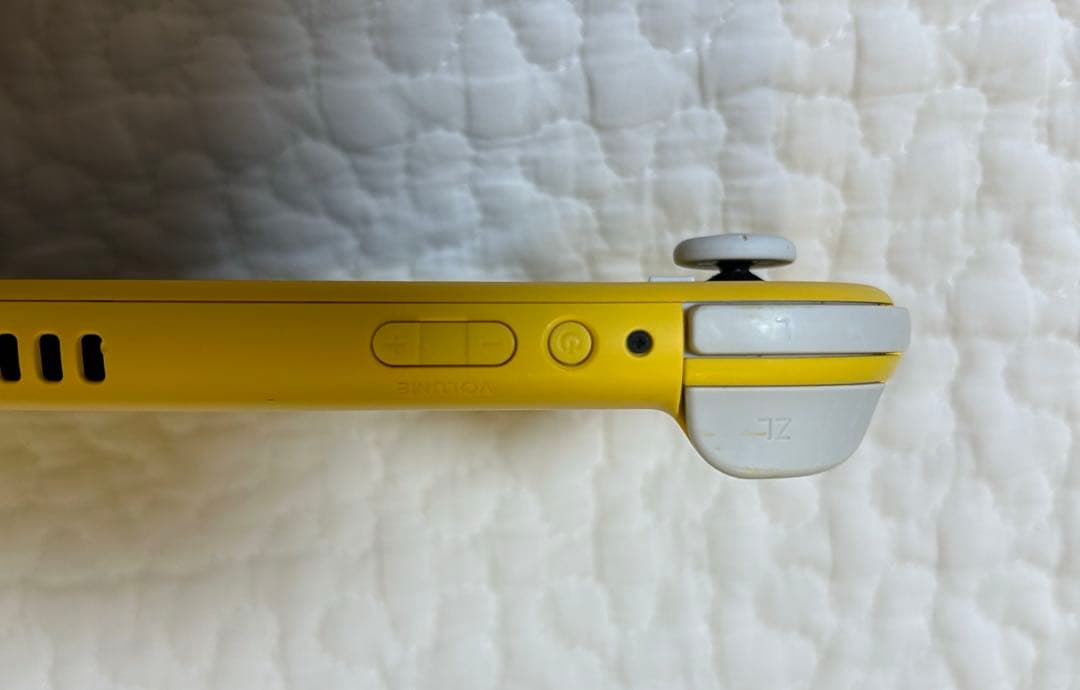 Nintendo Switch Lite イエロー 本体　箱付き　【美品】