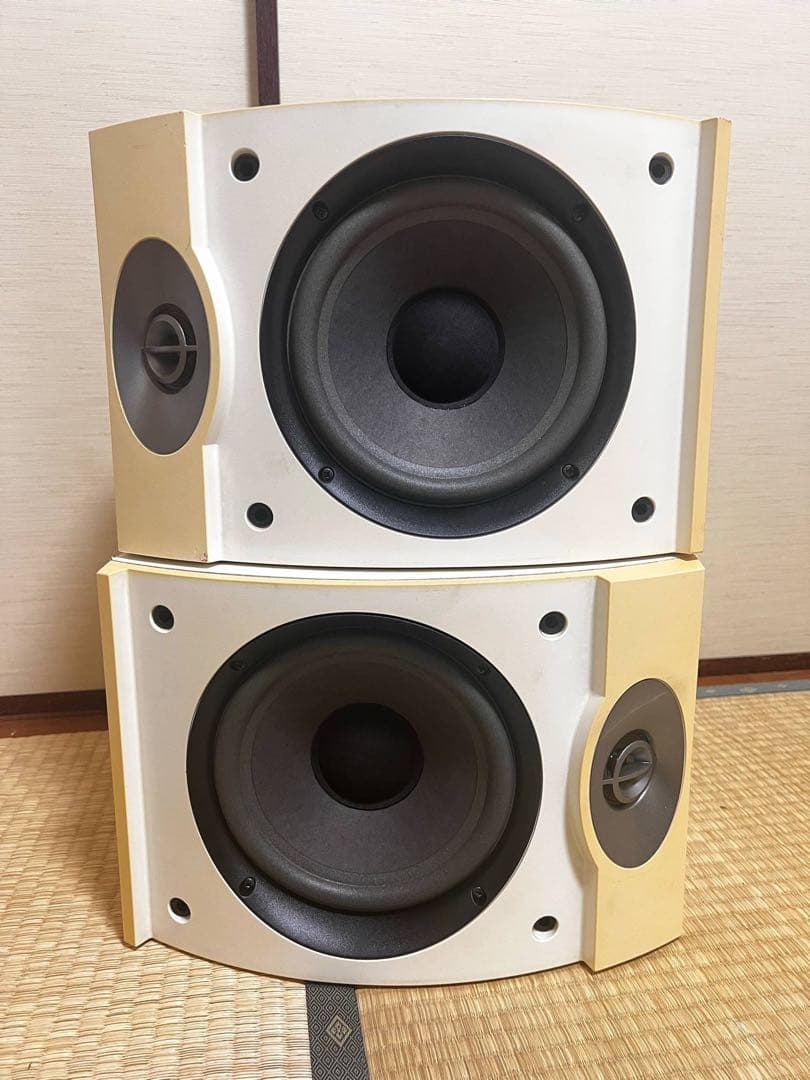 スピーカー・ウーファー Bose 301V