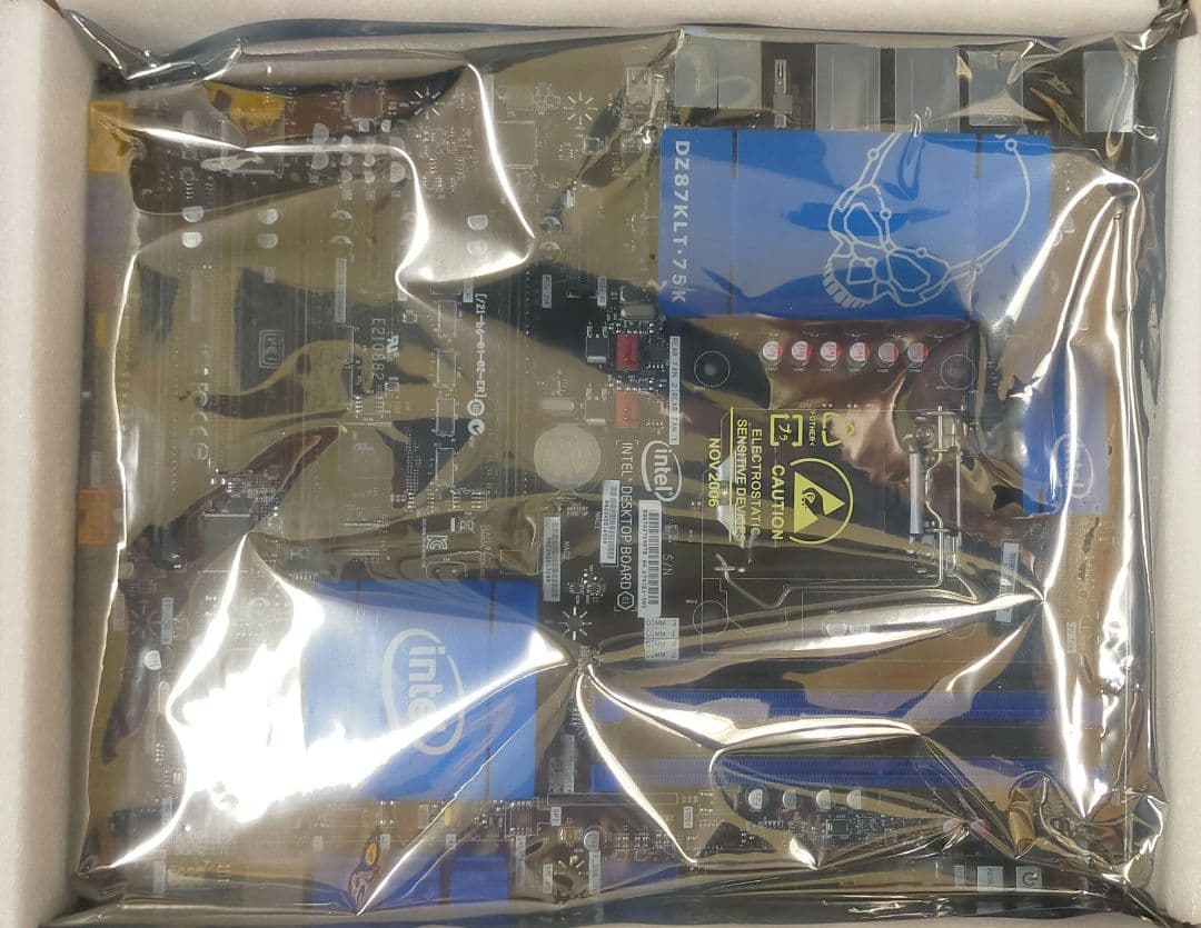 未使用品 Intel D2847P75 M/B ＋ ASUS XONAR DG