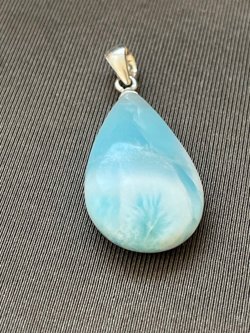 天然石☆高品質！ラリマーしずく型ペンダントップ☆全体的に模様が美しい！
