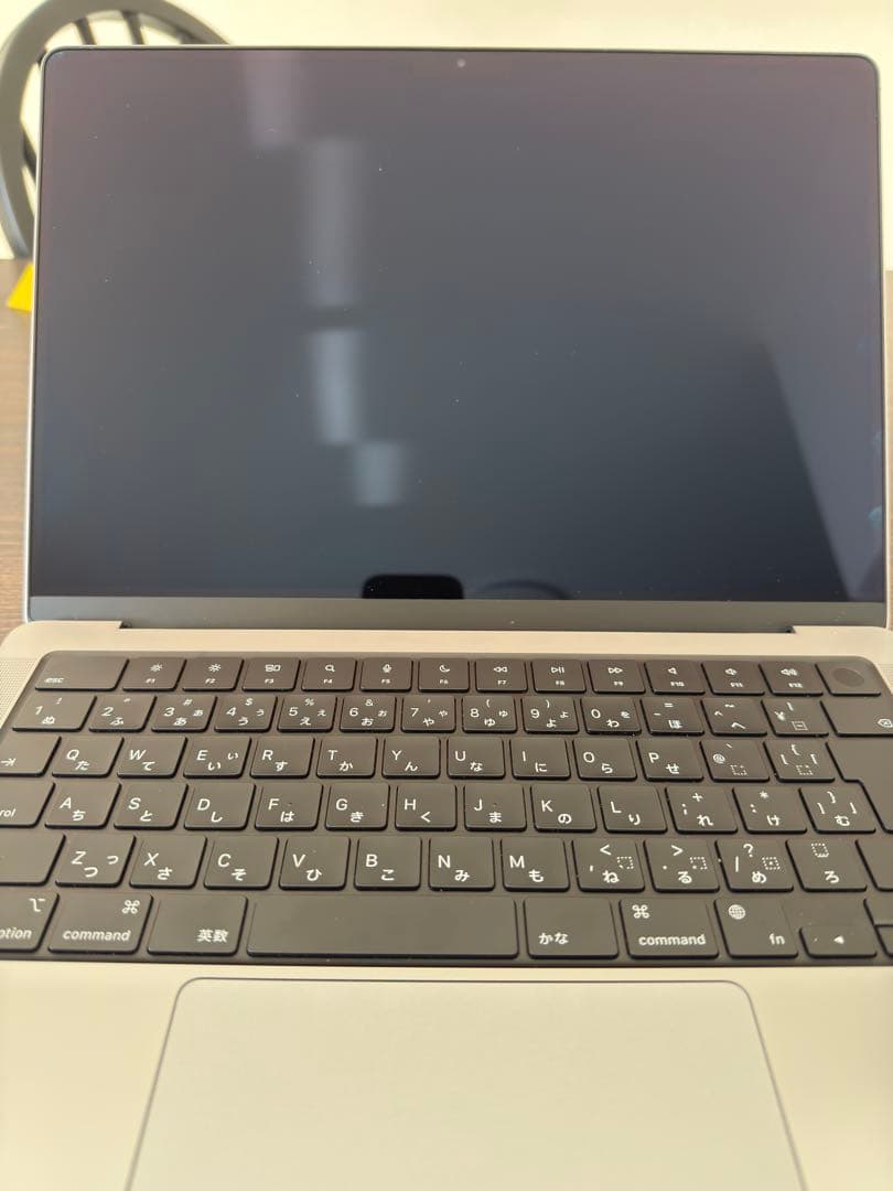 R*i様 MacBook Pro 14インチ M1 Pro 2021 16GB/