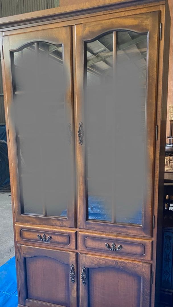 カリモク　コロニアル　食器棚　昭和レトロ　家具　キャビネット