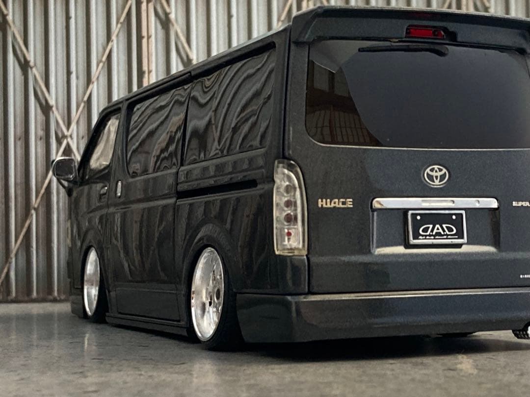 1/24 ハイエース（カスタム品）