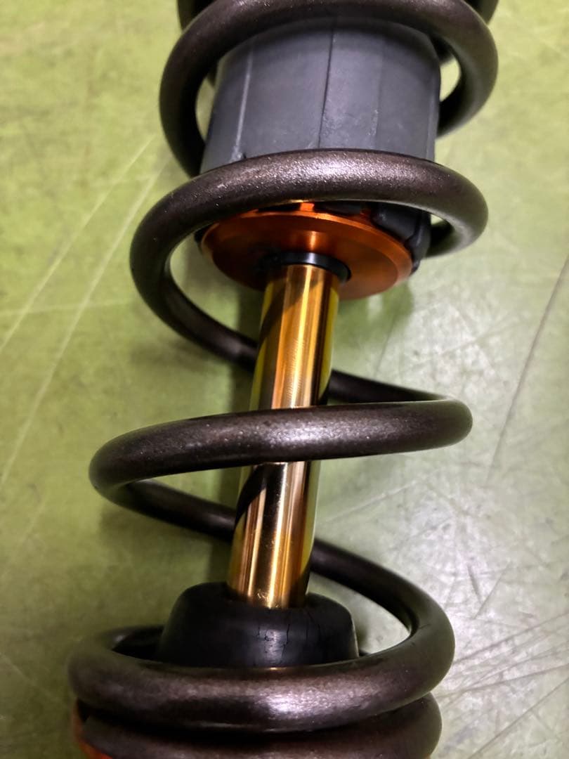 アドレスＶ１２５用　社外　フロント・リアショックセット　中古品