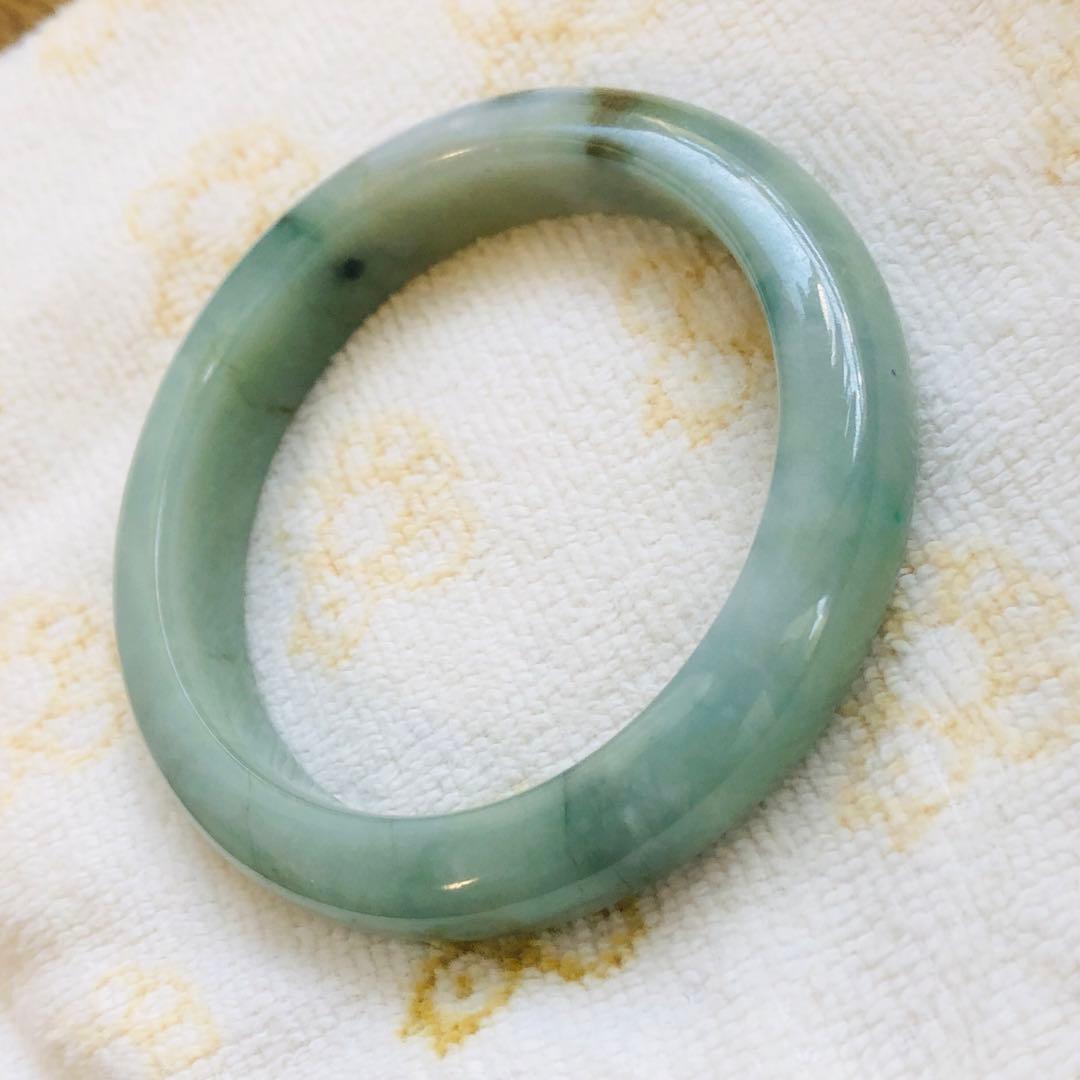 特価　本翡翠保証　天然翡翠　バングルMサイズ内径55㍉