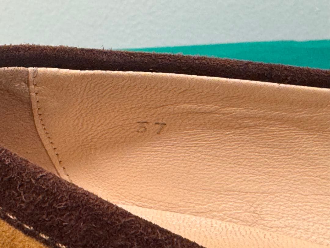 TOD’Sトッズスエードローファー37 ブラウン×キャメルイタリア製 箱・袋なし