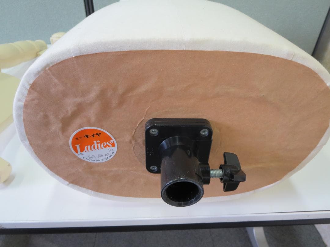 キイヤ　トルソー　レディース脚付き　高さ調整可能