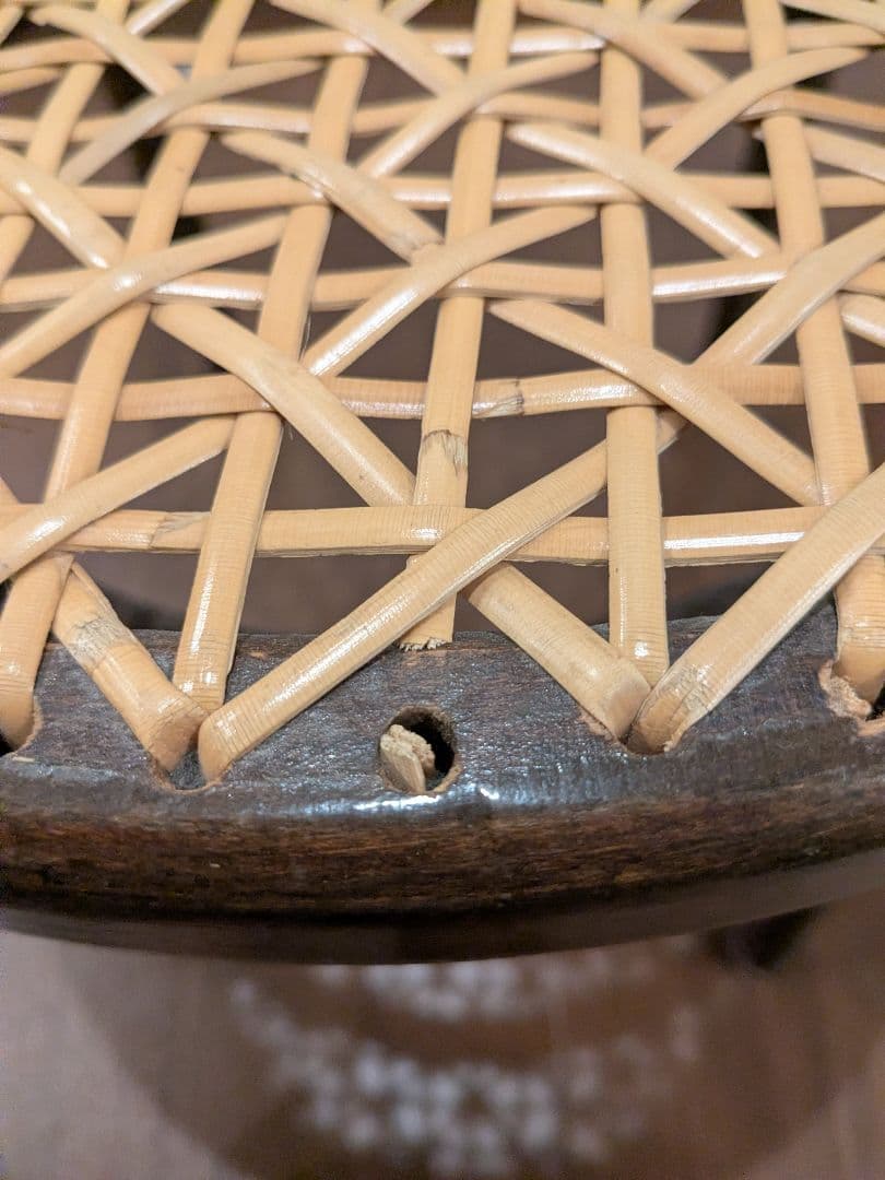 アンティークチェア　籐の椅子　曲げ木　ラタン