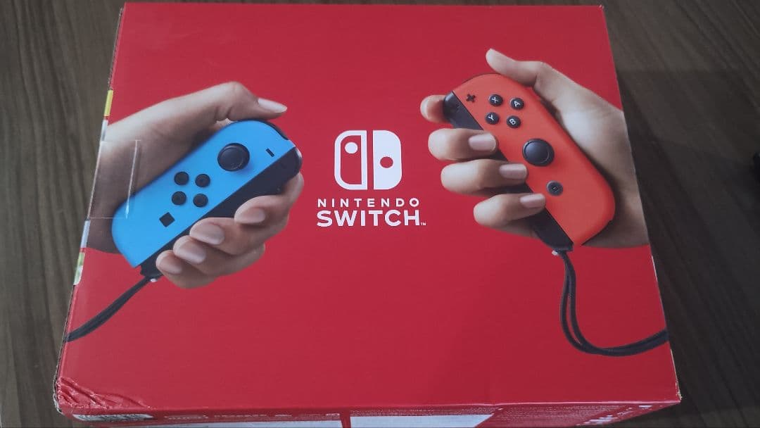 未開封　Nintendo Switch本体 青/赤 Joy-Con付き