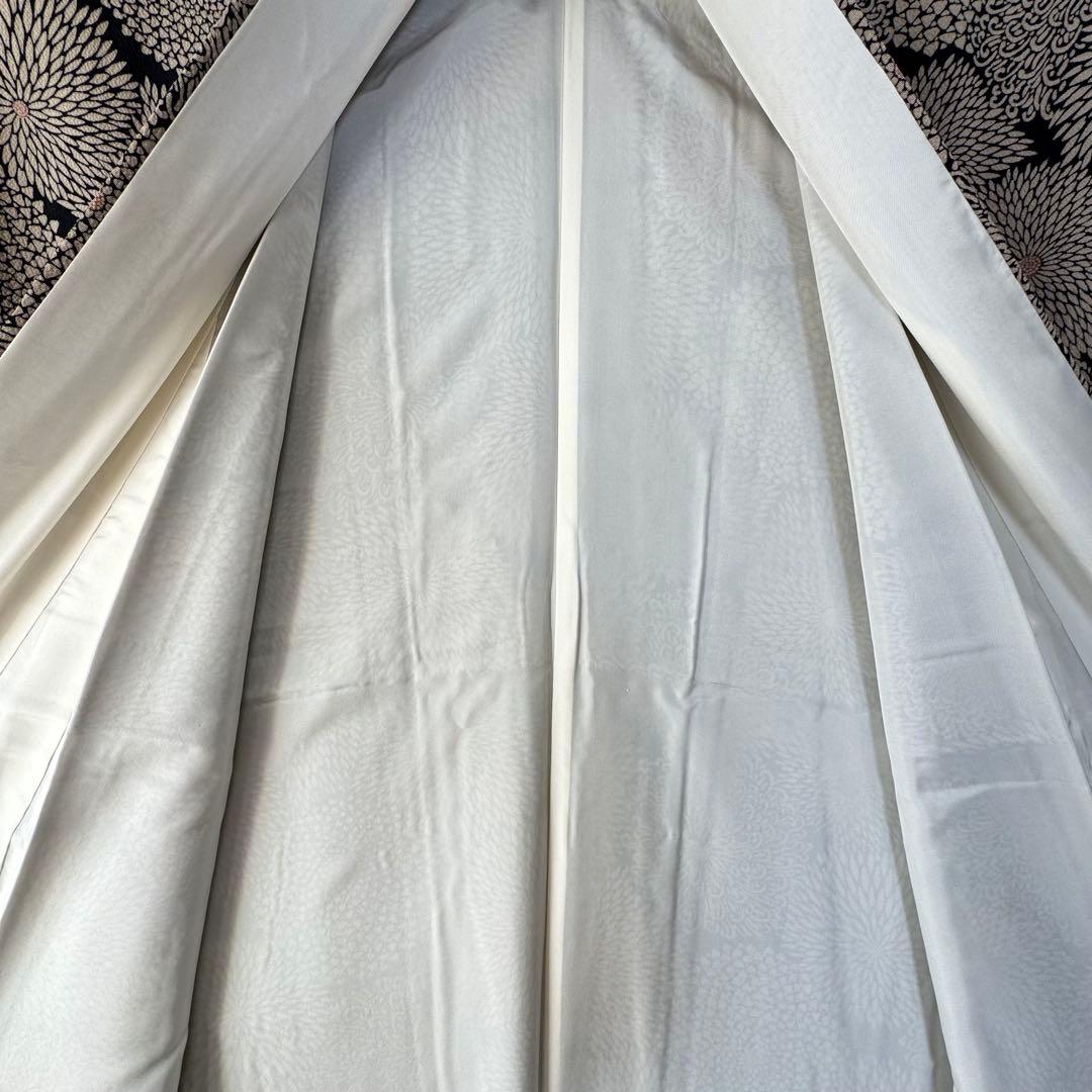 しつけ付き　正絹　小紋　和装　現代　着物　袷　165裄67 黒　縮緬　菊　トール