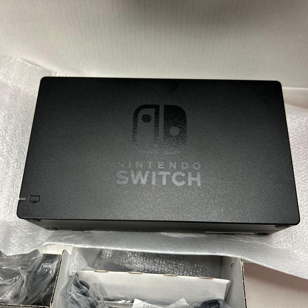 F*T様 美品　バッテリー強化版　ニンテンドーSwitch