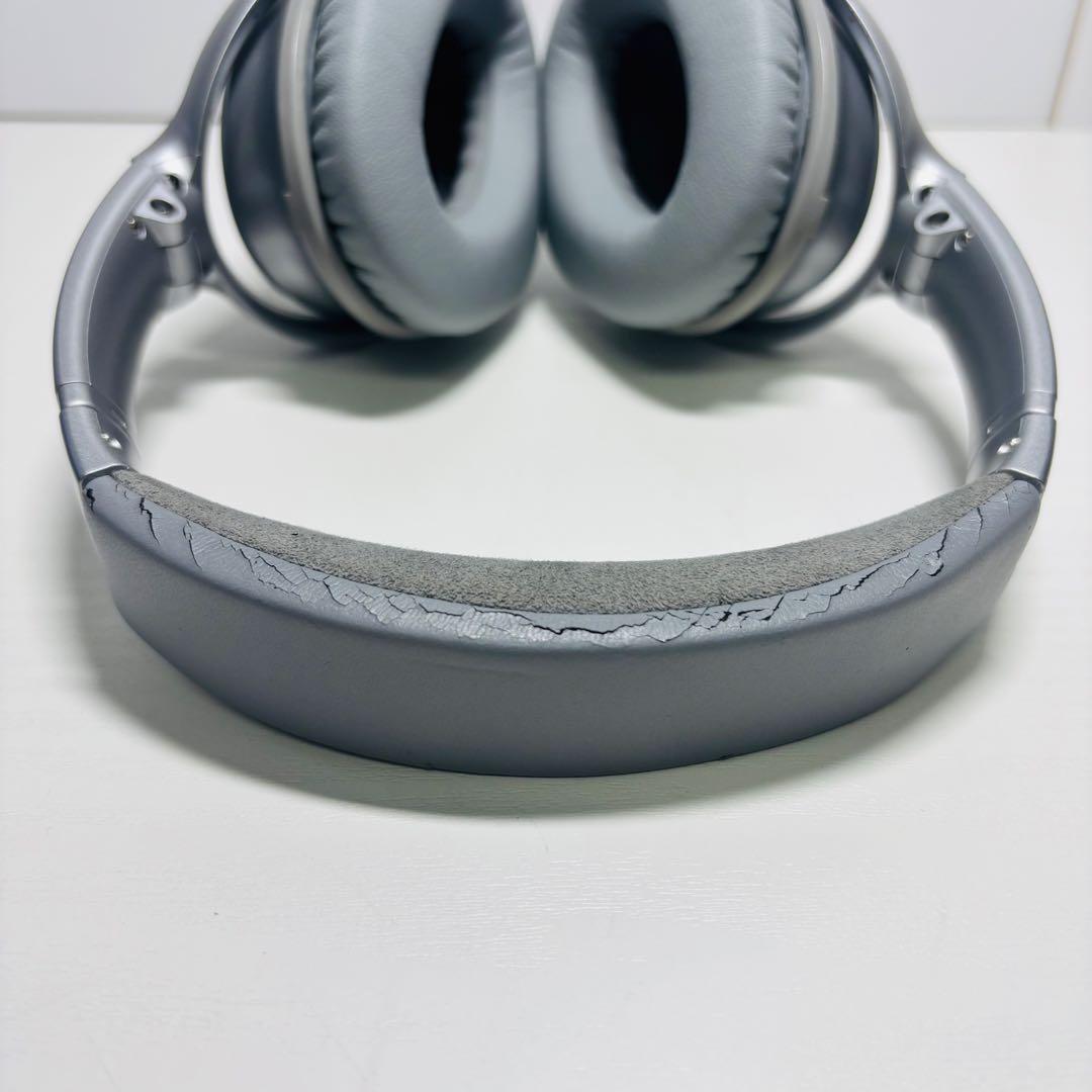 【廃盤品】BOSE Quiet Comfort 35 シルバー