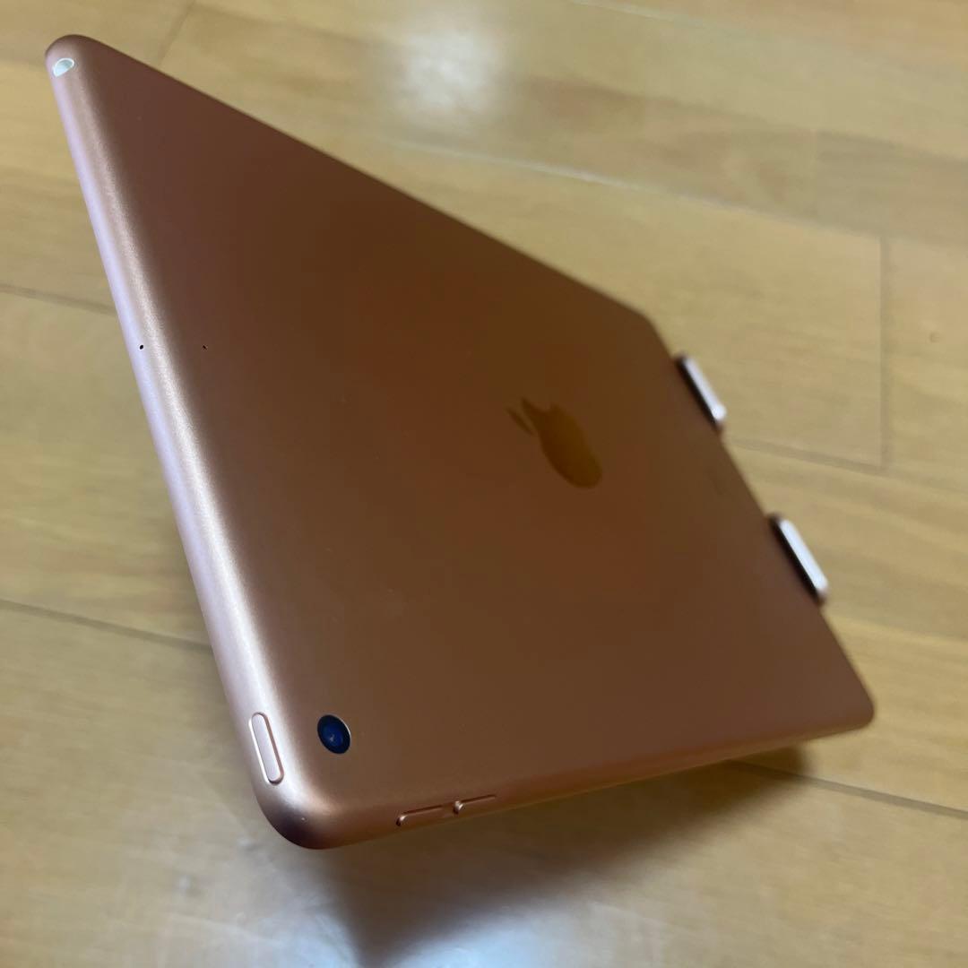 美品！iPad 8世代 10.2インチ　32G Wi-Fiモデル