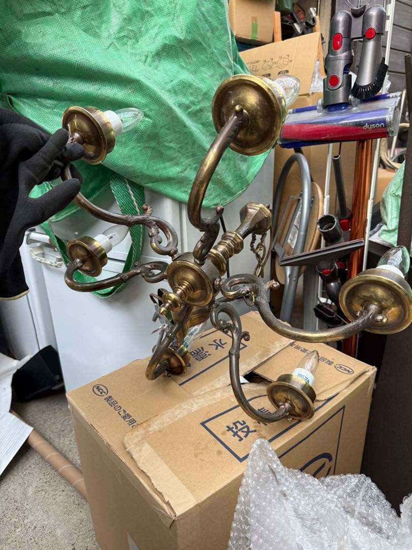 引き取り限定　イタリア製 6灯アンティークシャンデリア 直結工事用