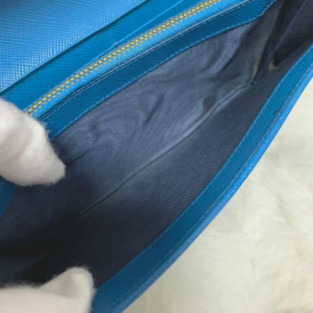 美品！PRADA サフィアーノ　メタルロゴ　ブルー系　レディース　長財布