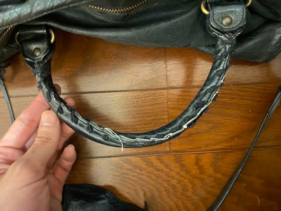 バッグ balenciaga city