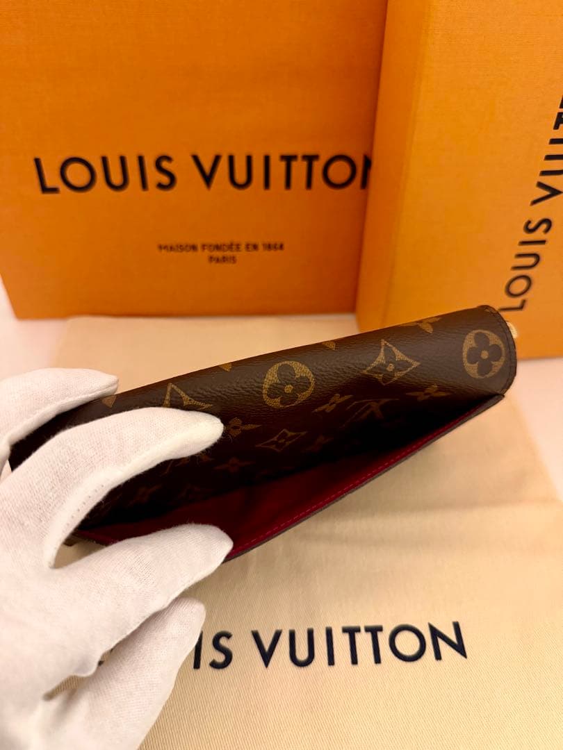 LOUIS VUITTON ポルトフォイユサラ　フューシャ　長財布