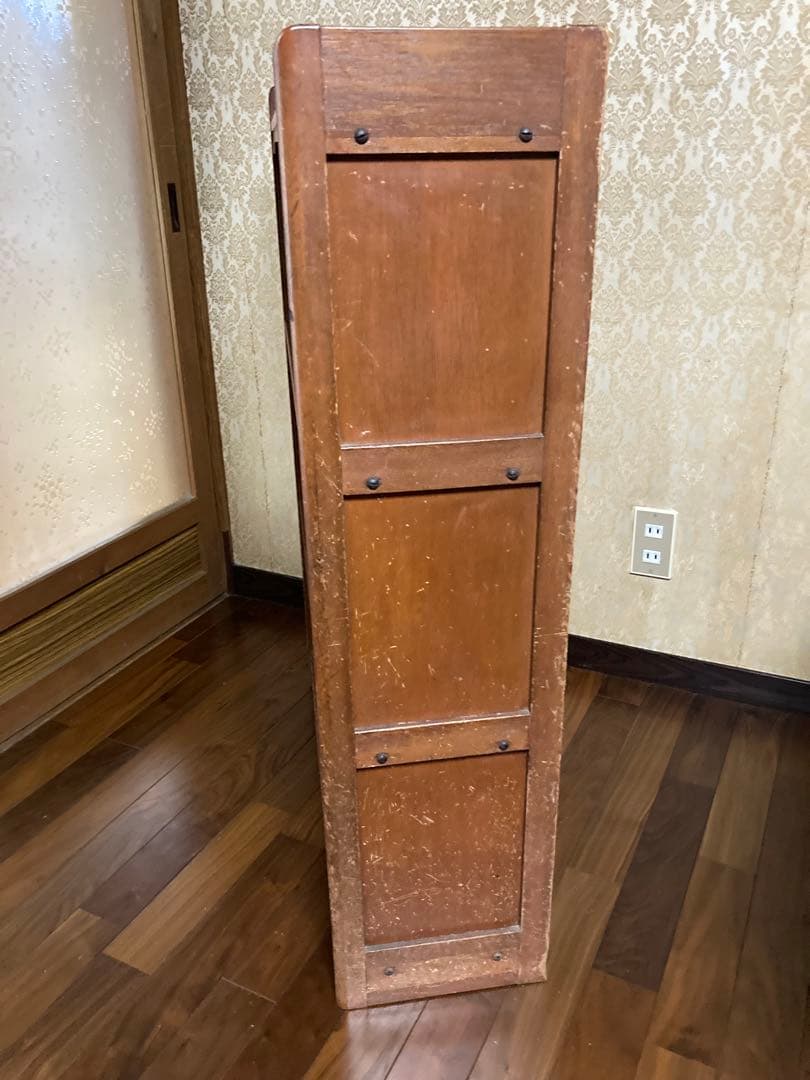 送料込【昭和レトロ アンティーク】本棚 ブックシェルフ 透かし彫り