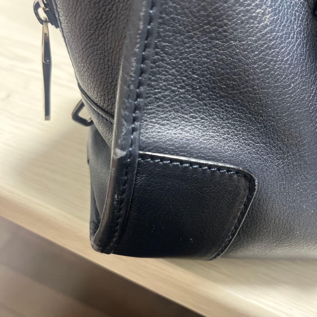 LOEWE 紺 アマソナ バッグ