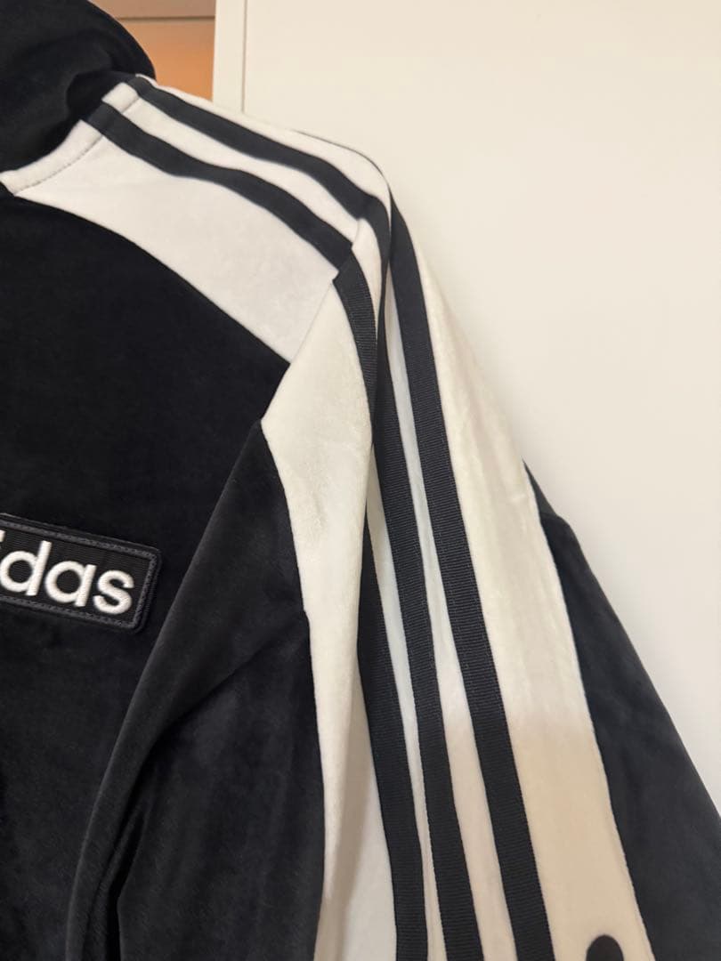 アディダス　アディブレイク ベロア トラックトップジャケット