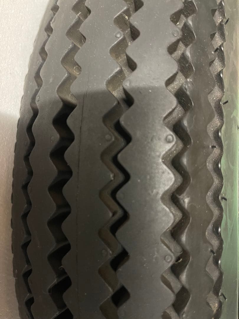 グラストラッカーフロントホイール Firestone