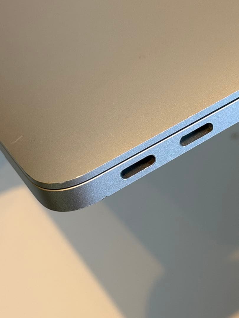 Apple MacBook Air (M1, 2020) シルバー本体 JIS