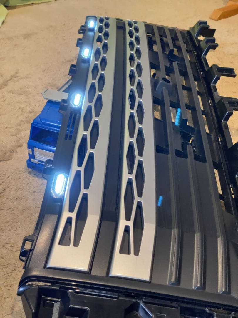 【取付説明書つき】 CV1W 現行 デリカ D5 【下グリル用】　グリルマーカー