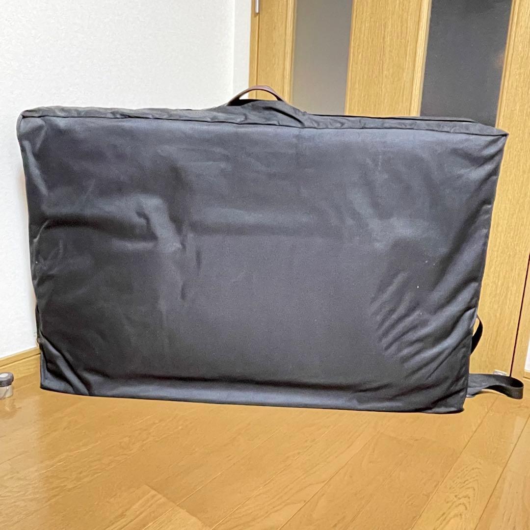 折りたたみマッサージベッド ブラウン アームレスト未使用 新品紙パンツ20枚付