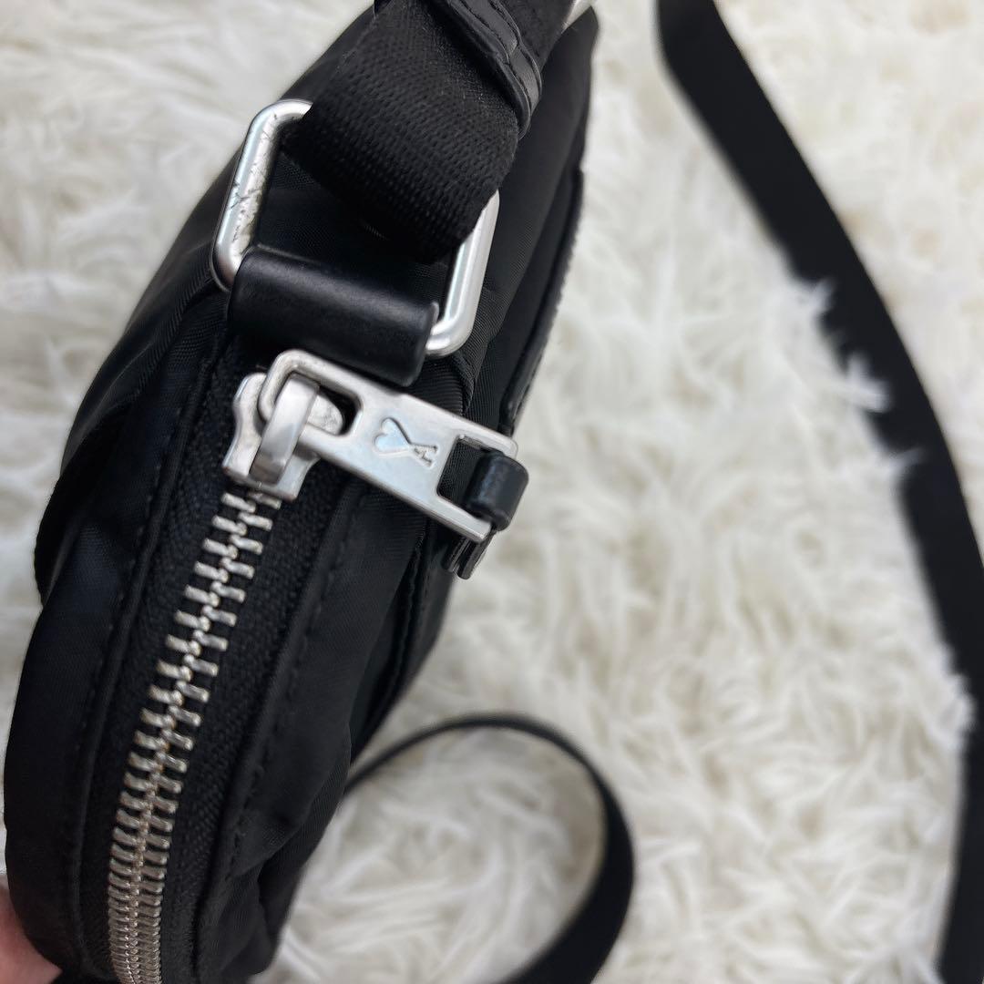 AMI PARIS アミパリ ナイロンミニショルダー 黒 ハートAロゴ