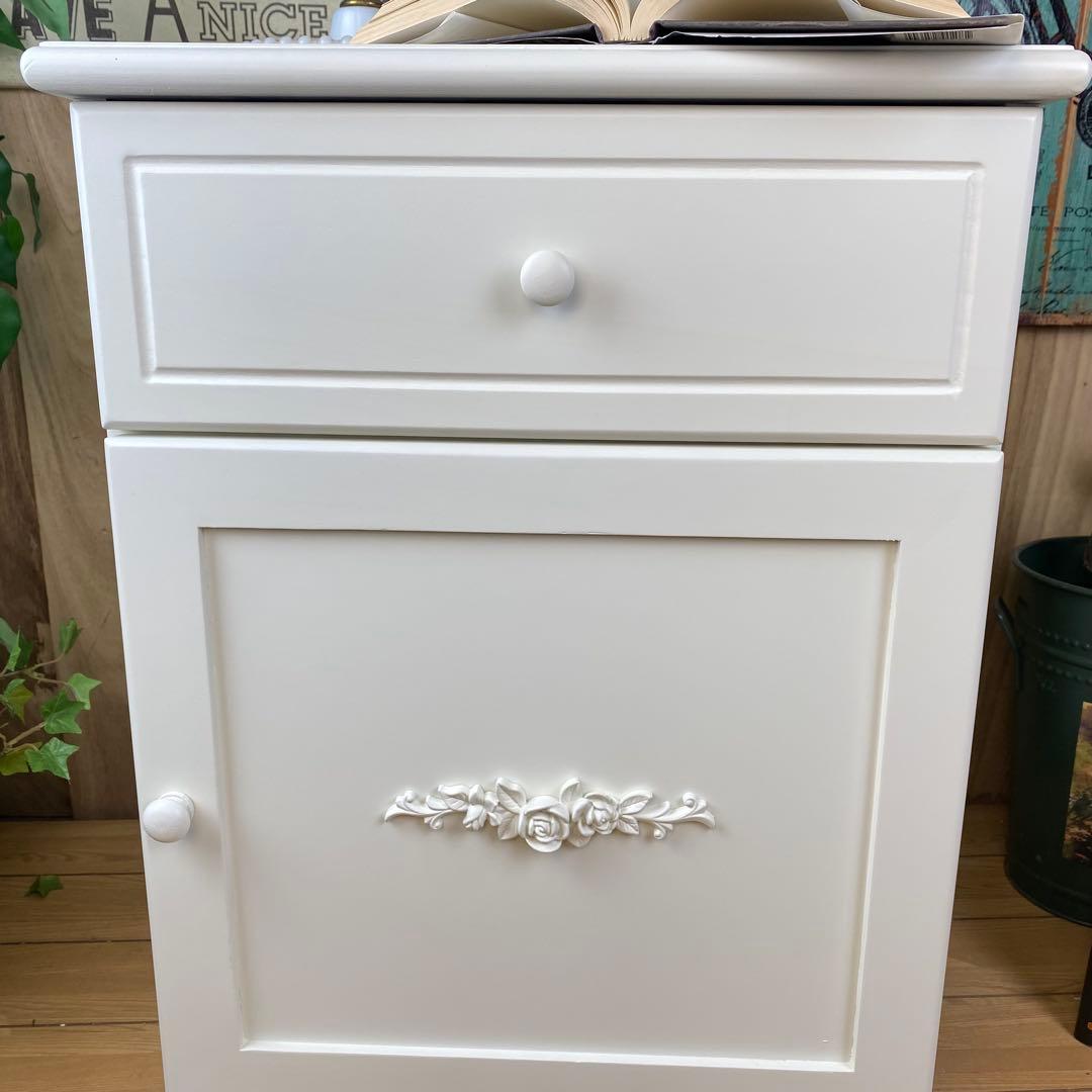 訳あり品【131】フレンチカントリー調ホワイトサイドキャビネット飾り棚収納家具