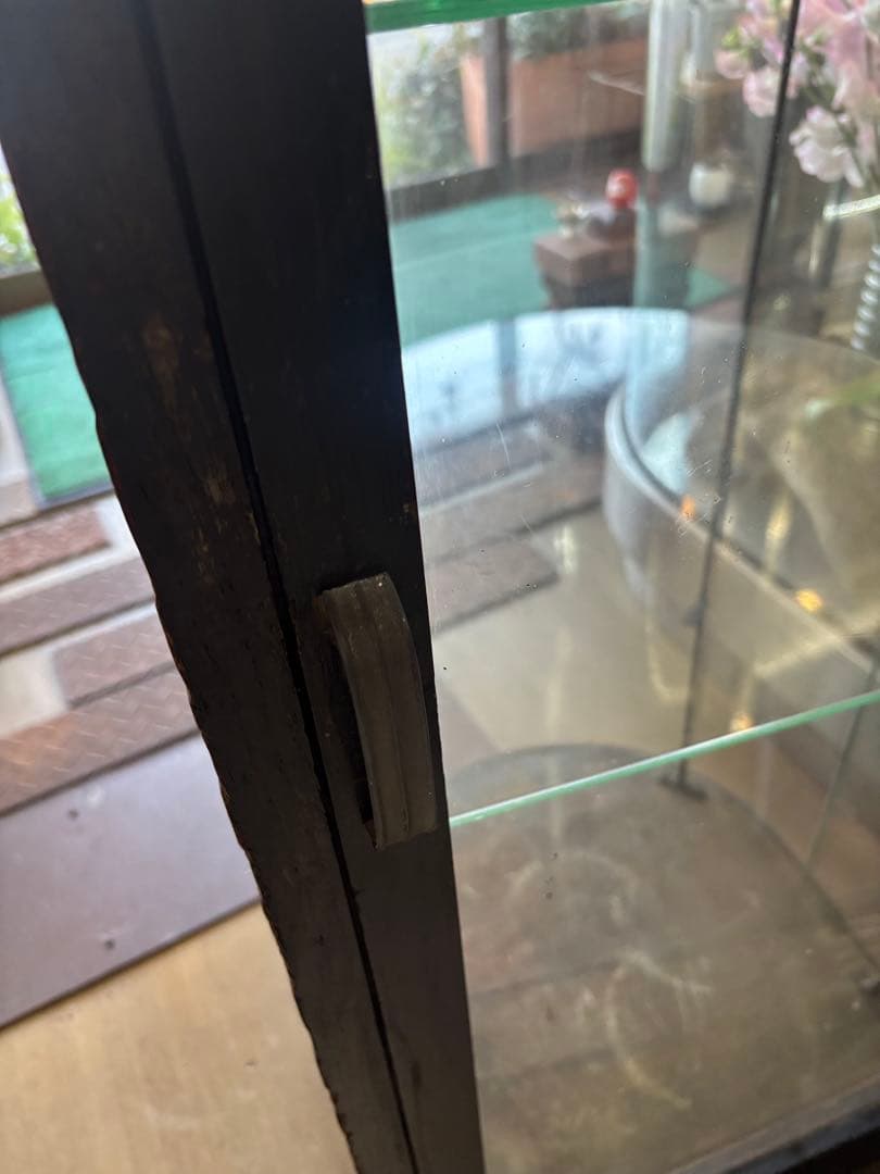 アンティーク調 半円形ガラスディスプレイケース