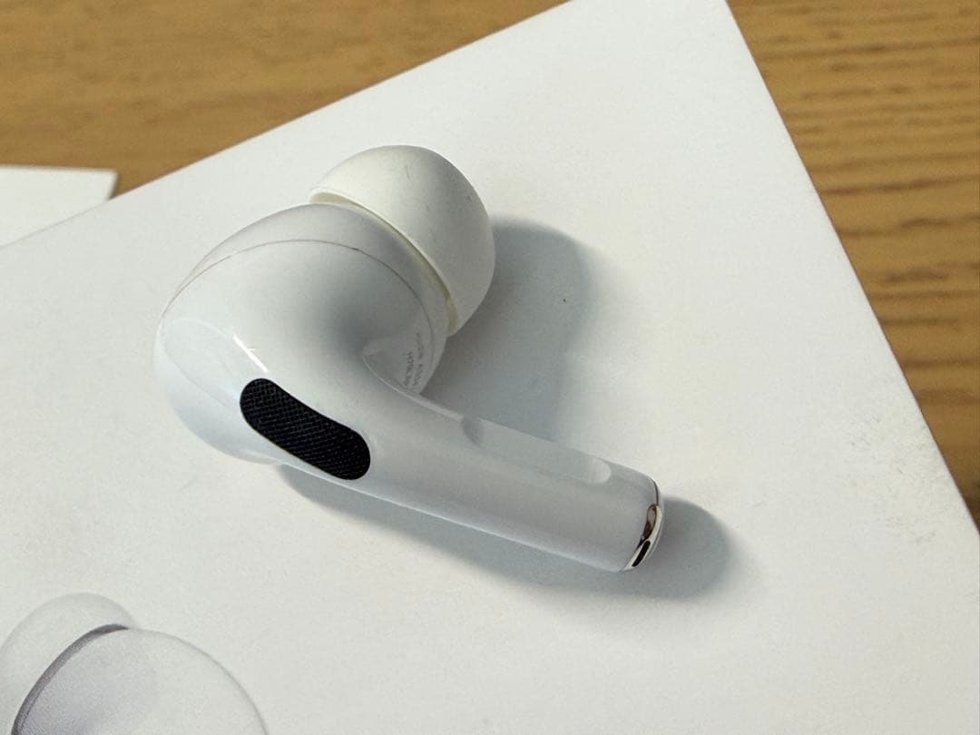 AirPods Pro（第2世代）USB-C 充電ケース付き