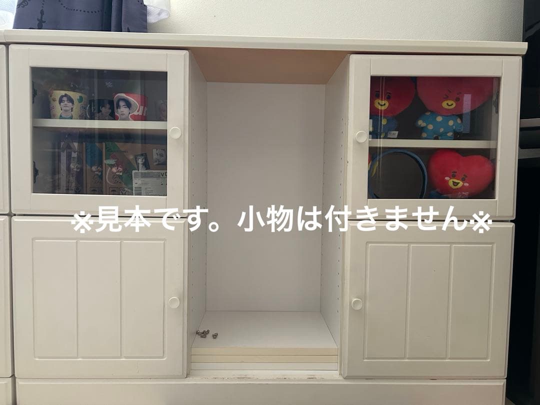 ホワイトキャビネット リビングボード サイドボード ガラス扉付き①