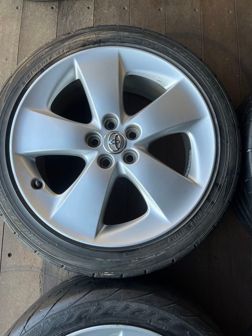 ブラックジンジャー30プリウスツーリングタイヤ付きホイール4本セット