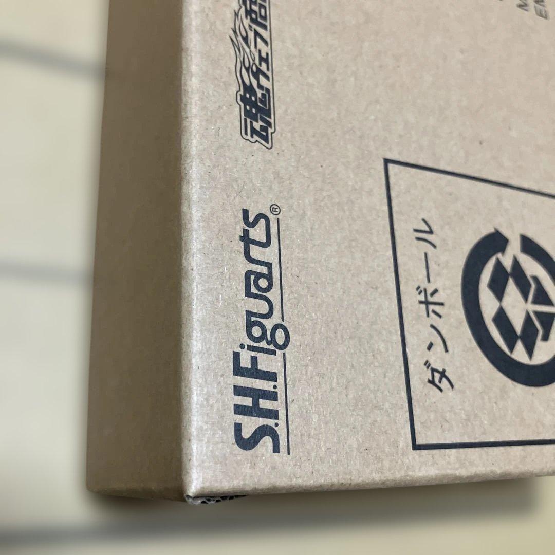 真骨彫製法 仮面ライダーキバ エンペラーフォーム　輸送箱未開封　ラベル貼り無し