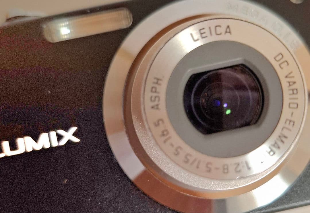 [美品]パナソニック Panasonic Lumix DMC-FS3 コンデジ