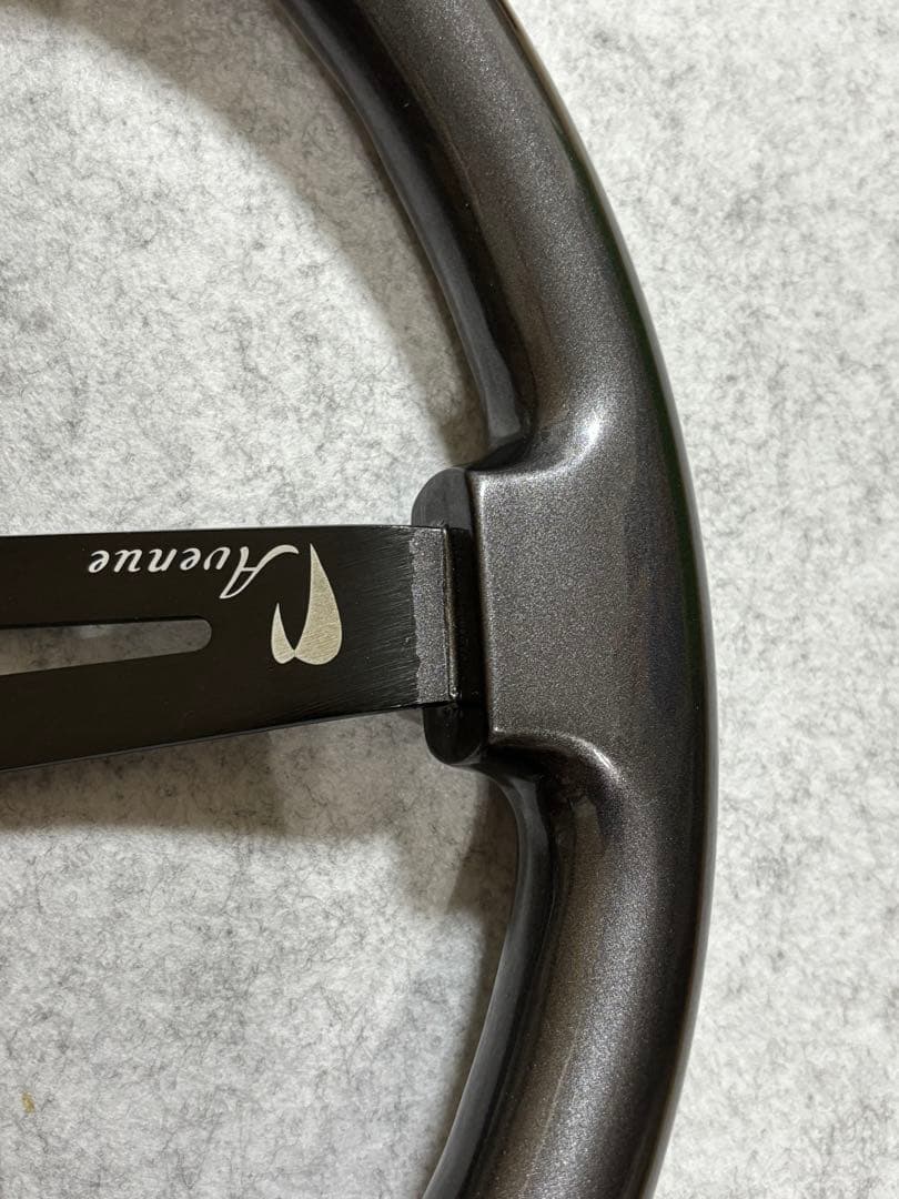 Avenue Performance　ステアリング　チタニウムグレー