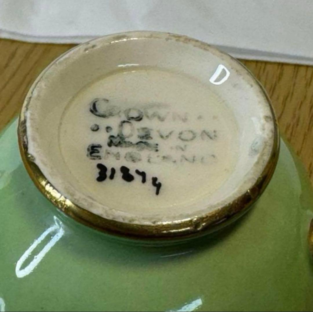 1930年代　イングランド　クラウンデボォン社　カップ＆ソーサー　１個。長期保存