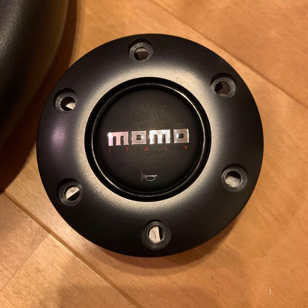 momo ステアリングホイールとハブセット