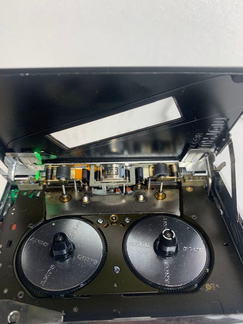 ジャンク 昭和　レトロ　ソニー ウォークマン SONY　WM-R202