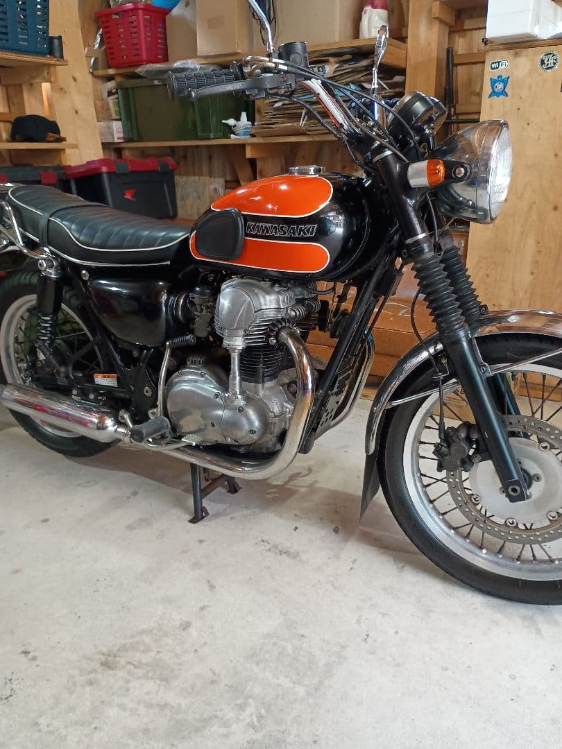 カワサキ　W650 タンク　W1カラー　キャブ車
