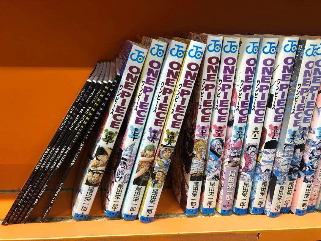 コ*ー様 漫画ワンピース140冊以上セット