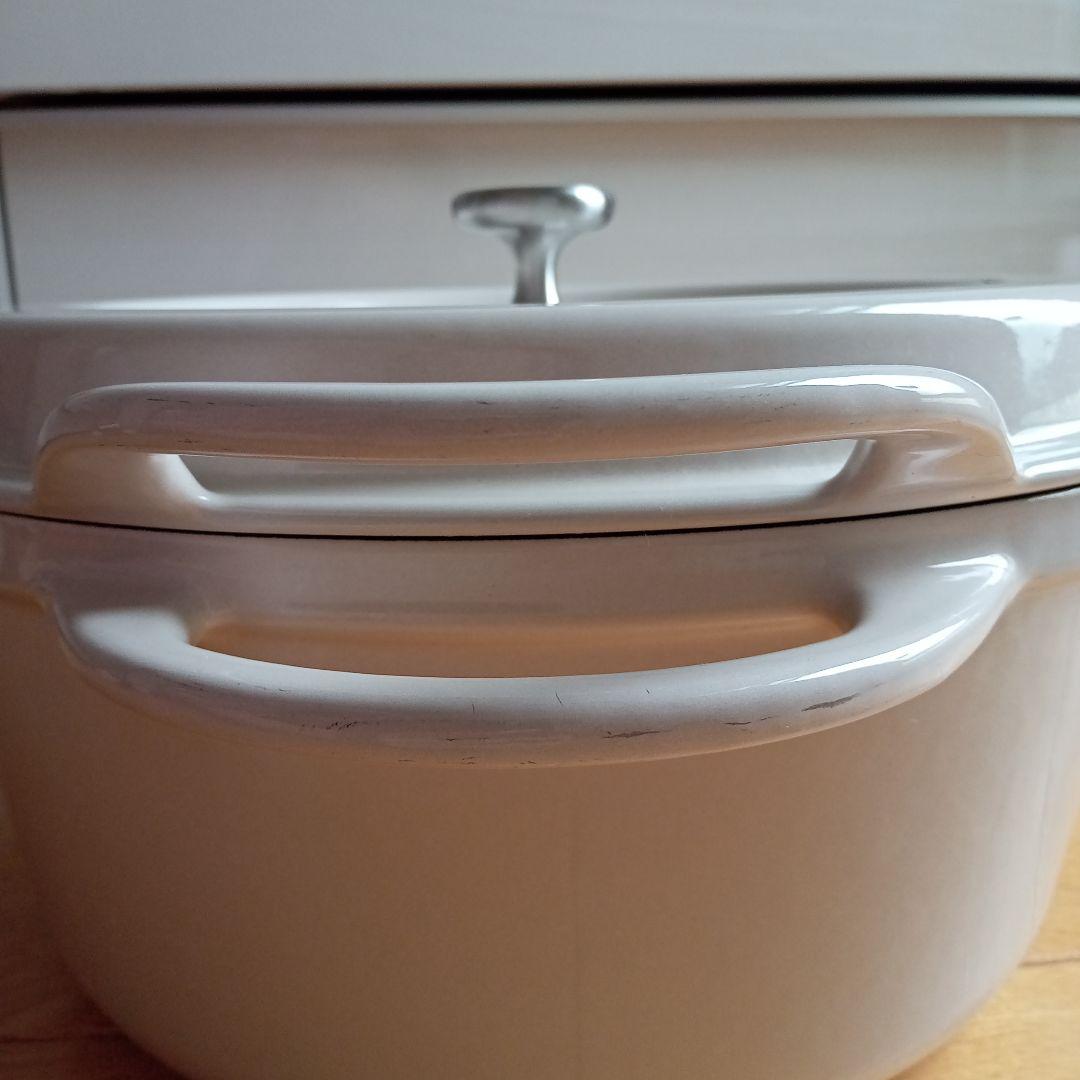 VERMICULAR バーミキュラ　オーブンポットラウンド 26cm