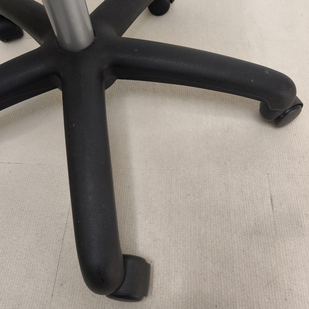 Ayur Chair(アーユルチェアー)オクトパス レッド