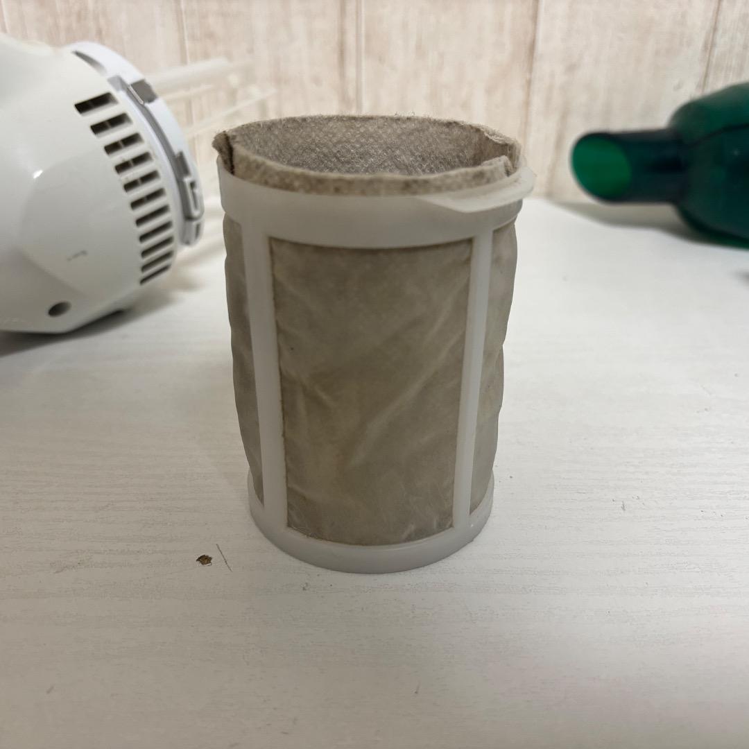 早い者勝ち‼️マキタ　充電式クリーナー MCL143D バッテリー、充電器付