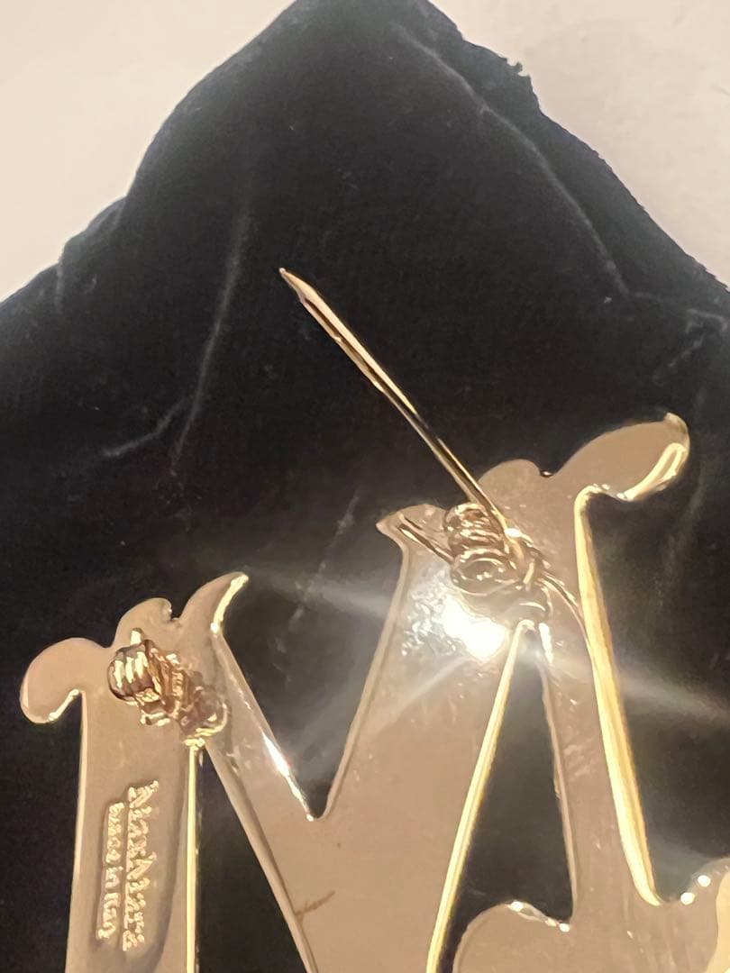 MAX MARA クリスタル ブローチ OPホワイト