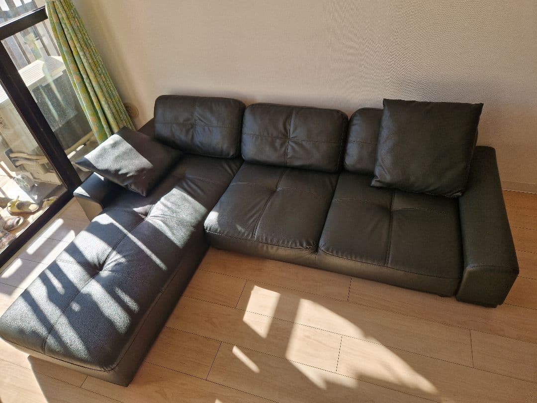 3人掛け　カウチソファ　ロータイプ　Doris クッション2個付属